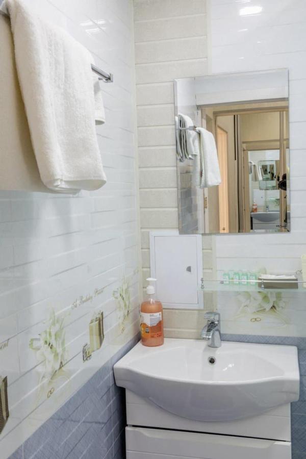 Metro Aybek Center Of Tashkent Comfort 1 Bedroom And Hall Eksteriør billede